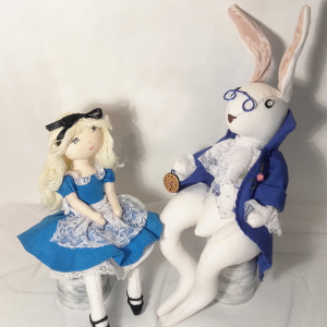Patron de couture poupées de chiffon - Alice et Bunny